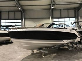 Barca Quicksilver 675 Cruiser cu Mercury F175 V6
