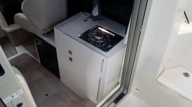 Quicksilver Activ 705 Weekend & Mercury F200V6 livrare din stoc