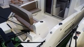 Quicksilver Activ 705 Weekend & Mercury F200V6 livrare din stoc