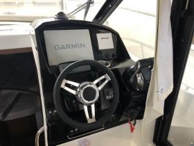 Jeanneau Merry Fisher 895 Offshore cu  Twin Yamaha F200