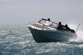 Parker 630 Bowrider  & Mercury F115 EFI din stoc