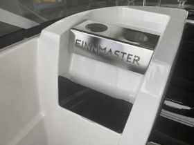 Finnmaster T6 Daycruiser Black cu Yamaha F200