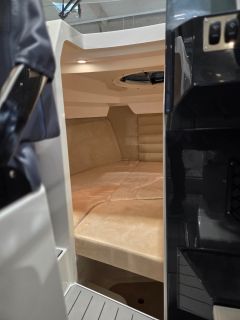 PARKER 760 Quest & Mercury F225 Verado demo boat 3 ore de functionare