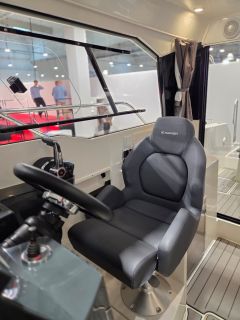 PARKER 760 Quest & Mercury F225 Verado demo boat 3 ore de functionare