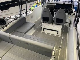 Quarken 27 T Top V2 cu motoare 2 x Yamaha F150