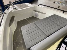 Quarken 27 T Top V2 cu motoare 2 x Yamaha F150