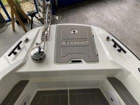 Quarken 27 T Top V2 cu motoare 2 x Yamaha F150