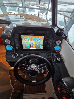 Parker 920 Explorer Twin Mercury F225 Demo Boat 45 de ore functionare
