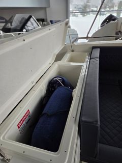Parker 920 Explorer Twin Mercury F225 Demo Boat 45 de ore functionare